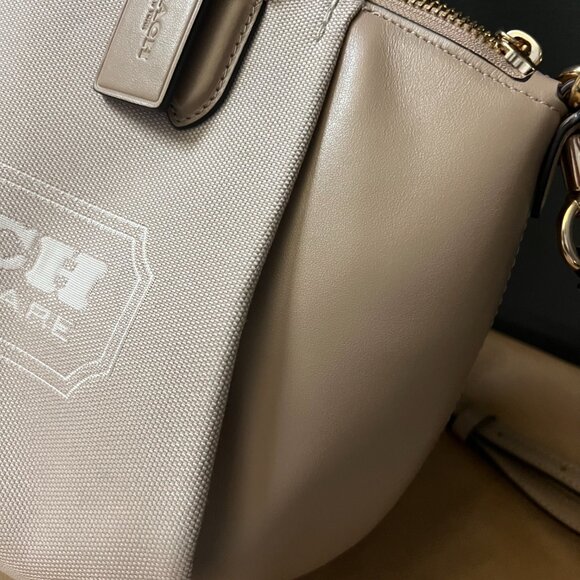 COACH SMALL TOTE HANDBAG - Picture 8 of 12